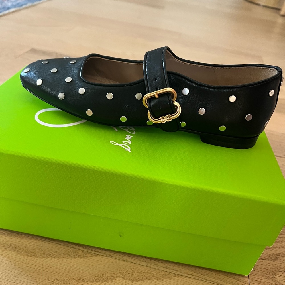 Sam Edelman size 5 Black Ballet Flats with Gold Buckle
